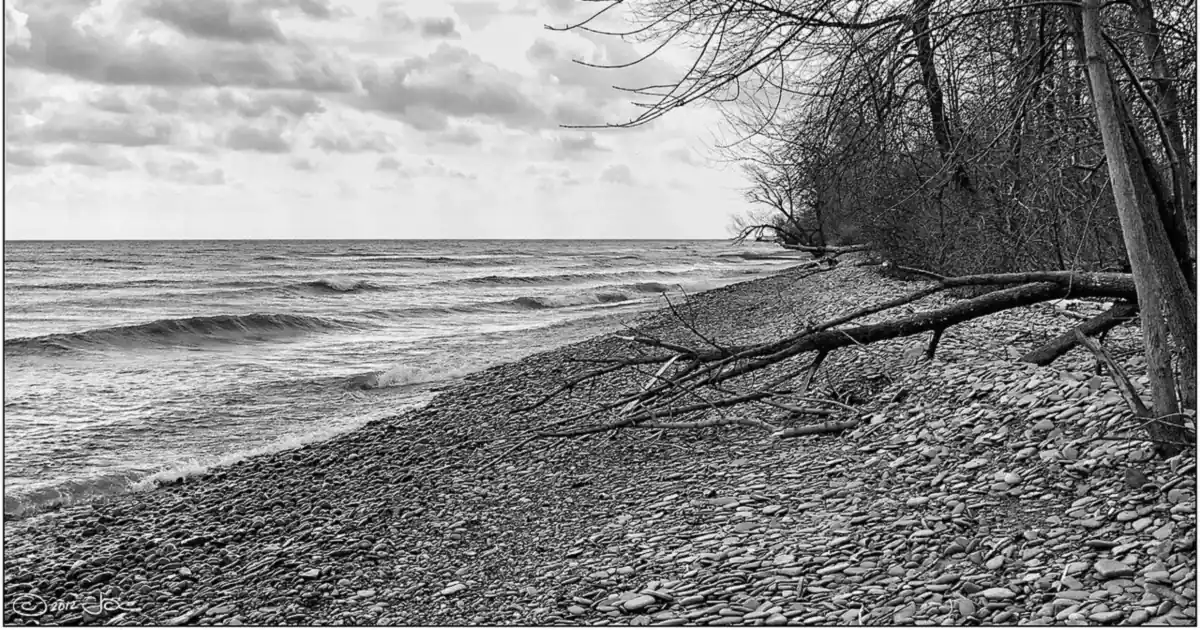 Lake Ontario shoreline in Mississauga Ontario
