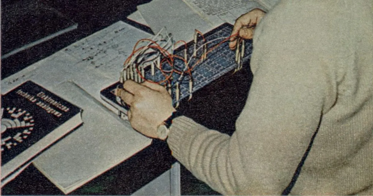 Abstract digital code pattern suggesting cryptography