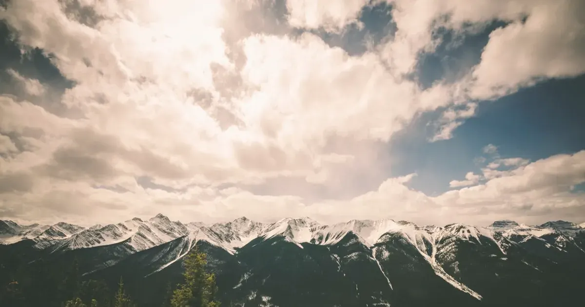 Snowy mountains and winter trees in the Canadian Rockies